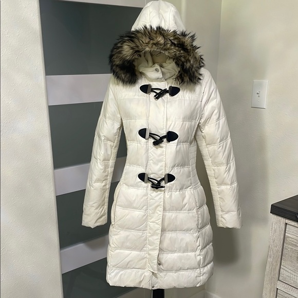 Express White Puffer Coat with Faux Fur Trim - Picture 1 of 11
